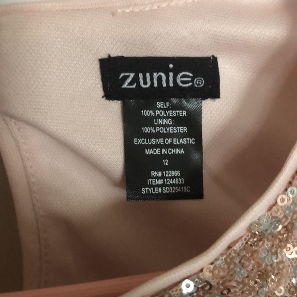 Zunie - Picture 4 of 5